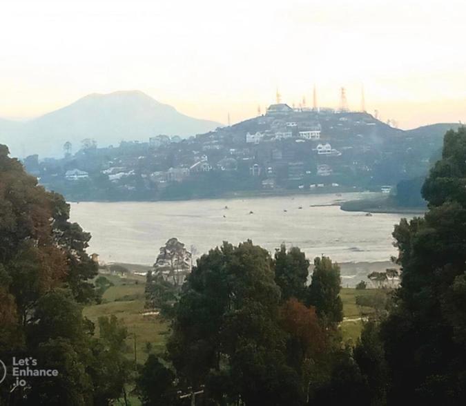 Nuwaraeliya Penthouse Apartment With Pool & Panaromic Views Νουβάρα Ελίγια Εξωτερικό φωτογραφία
